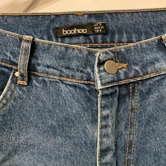 Boohoo Distressed Jeans - Picture 5 of 5